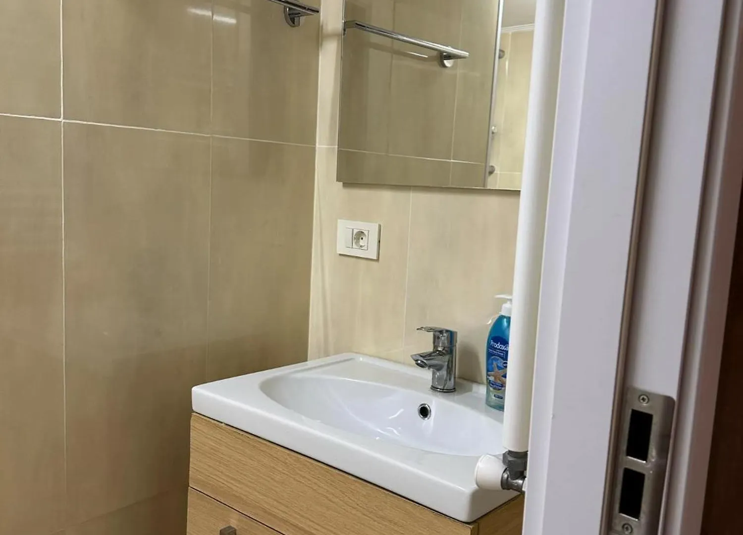 Apartment Magical Forest House In The Center Of Old City Tbilisi