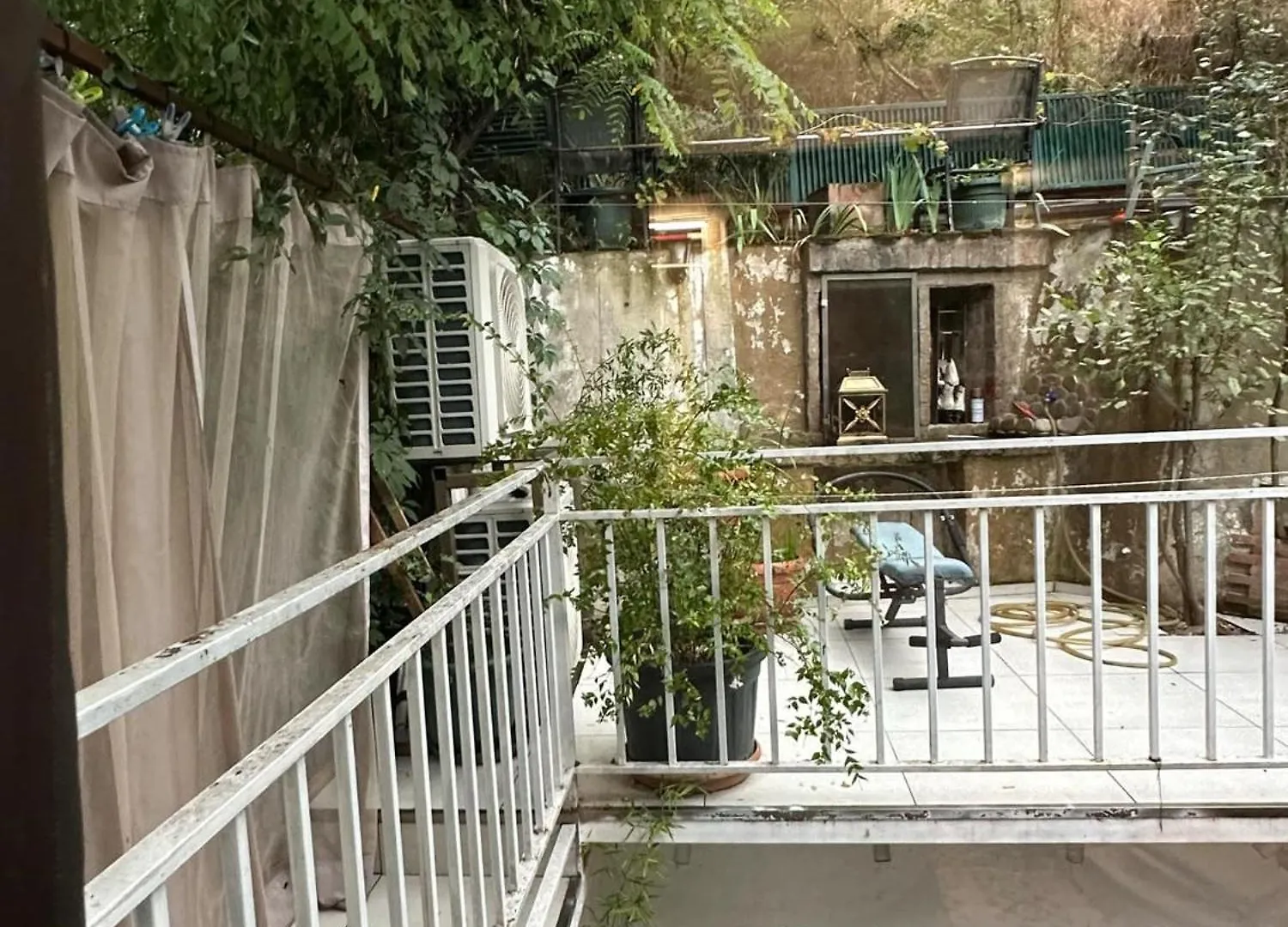 Magical Forest House In The Center Of Old City Tbilisi