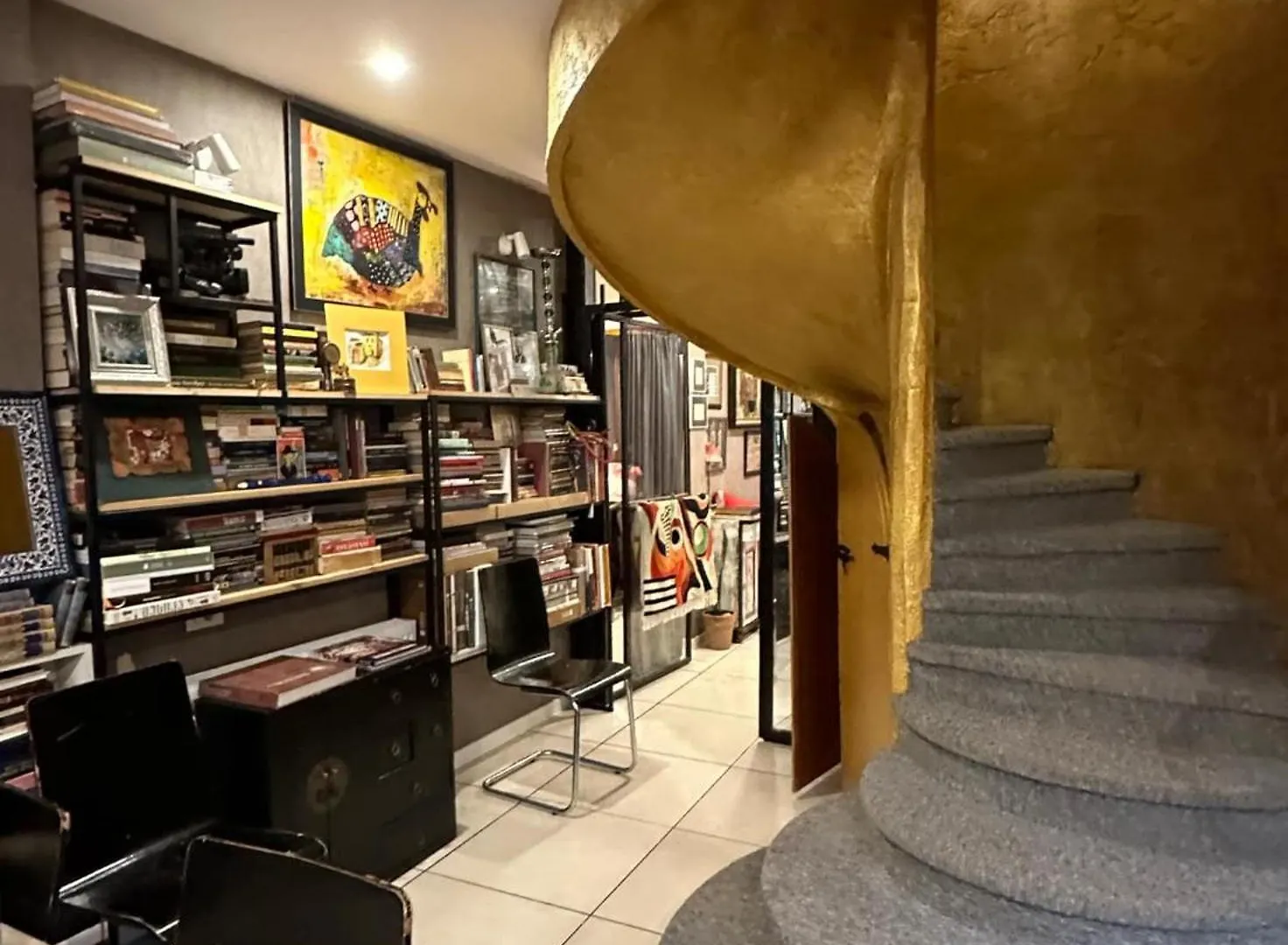 Magical Forest House In The Center Of Old City 트빌리시 아파트