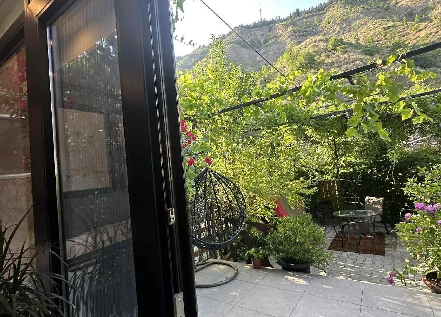 아파트 Magical Forest House In The Center Of Old City 트빌리시