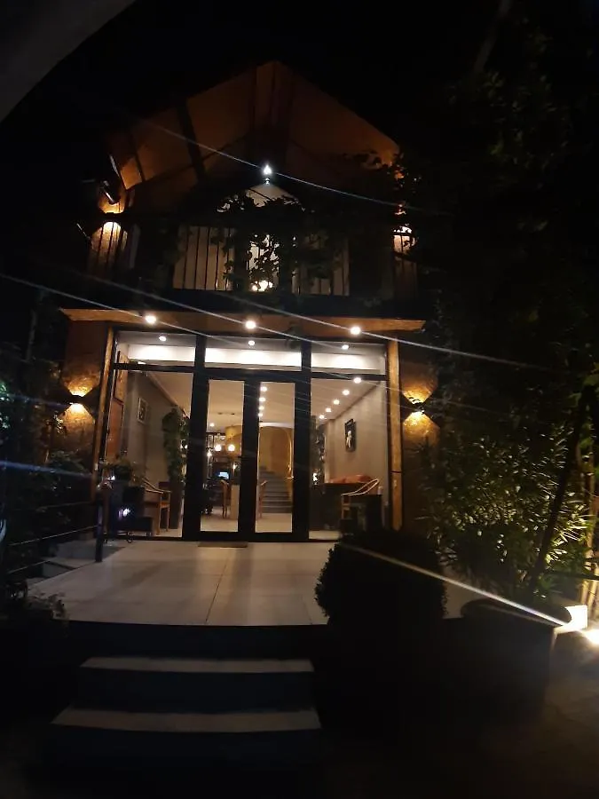 Magical Forest House In The Center Of Old City의 연락처